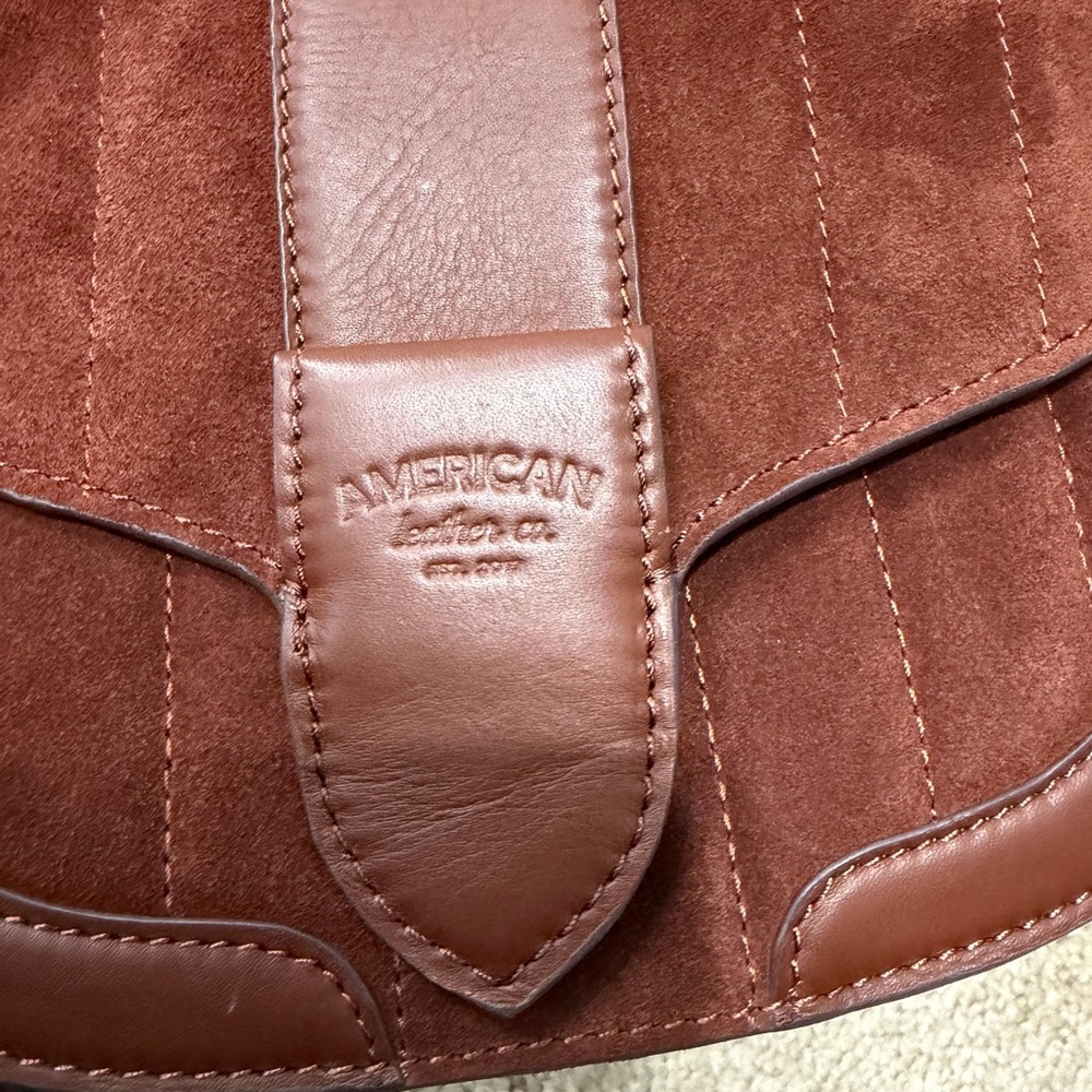 NWT American Leather Brown Crossbody Bag FREE SHIPPING - Picture 2 of 3
